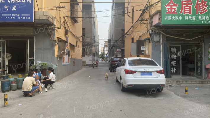 曹李五组商住楼外景图