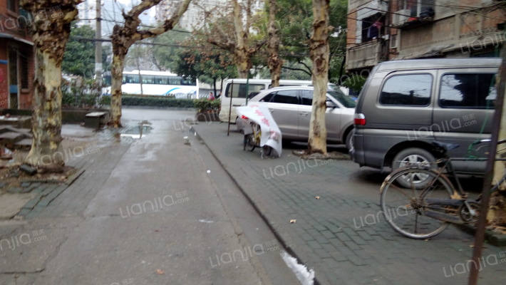 三十四街坊外景图