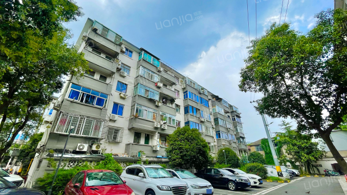 广瑞一村外景图