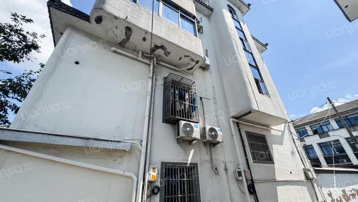 彭家堰村玉雕邨外景图