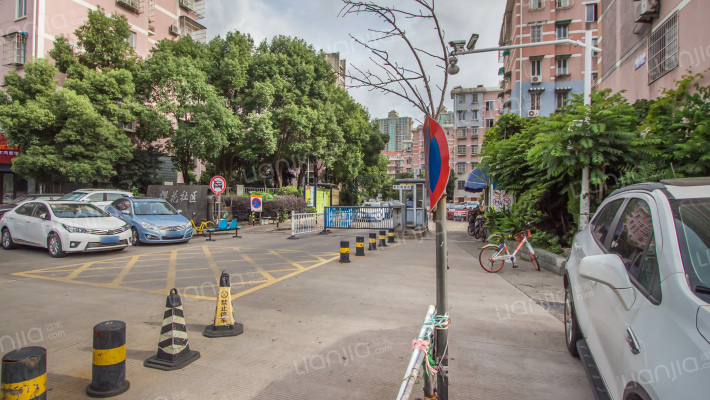 樱花社区外景图