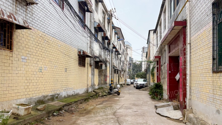 黑泥沟村外景图