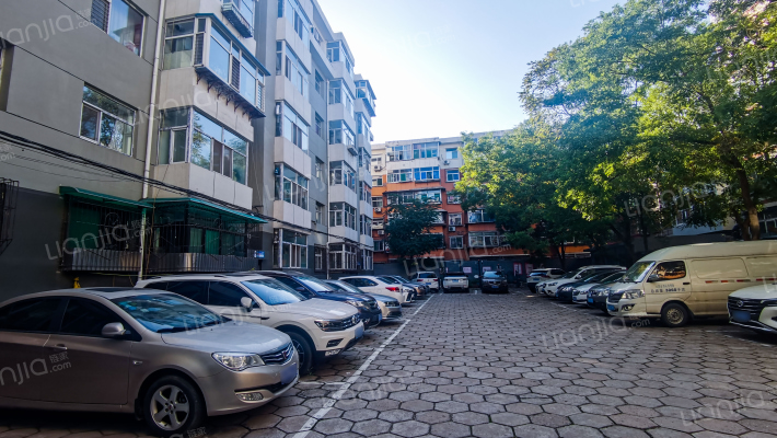 省区划委宿舍外景图