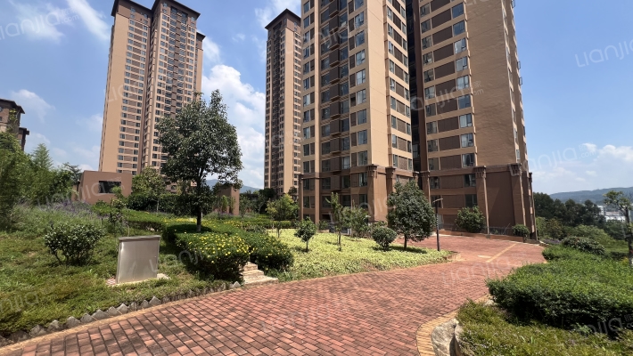 林海云霄外景图