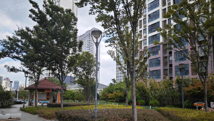 宝南花园外景图