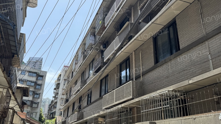 西龙须巷6号外景图