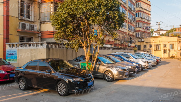 盈港新村万寿桥商住楼外景图