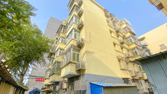 粮食局宿舍外景图