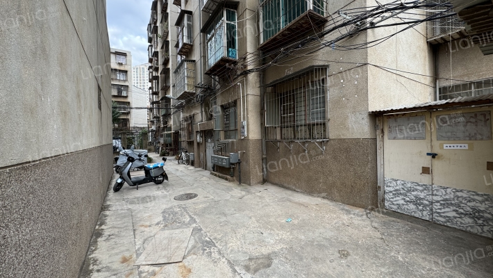 丹霞路245号外景图