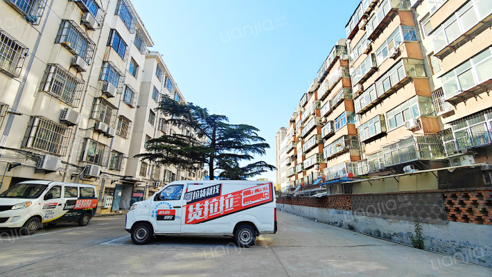 泰安市徂徕山林场宿舍外景图