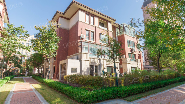 橡树庄园外景图