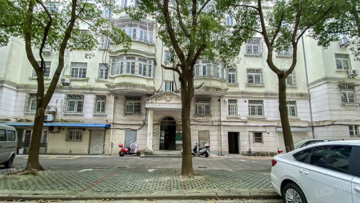 建都城河花苑外景图