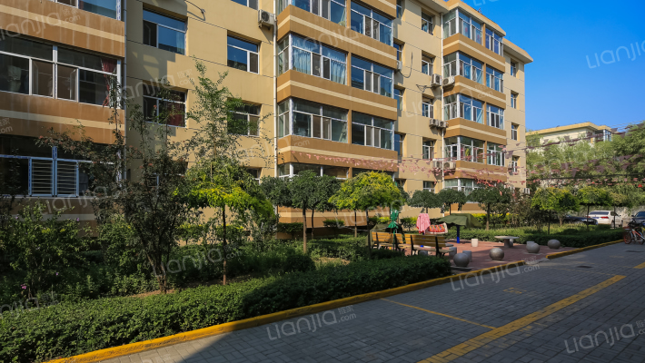 国土小区外景图