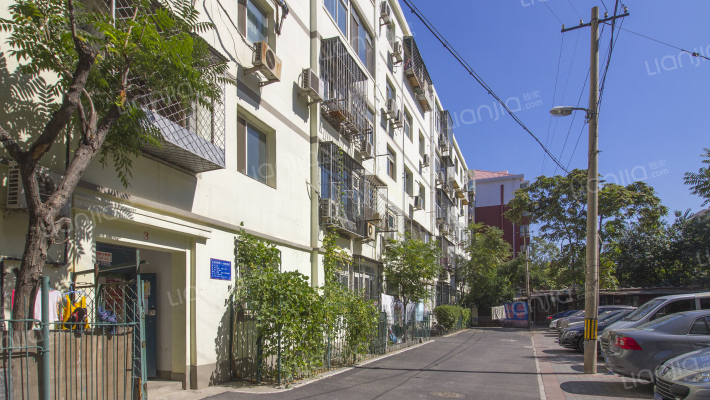 北大地四里外景图