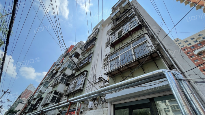 薛氏汽车大修厂家属院外景图