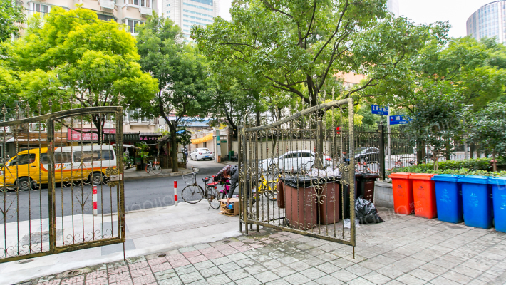 众城商厦外景图