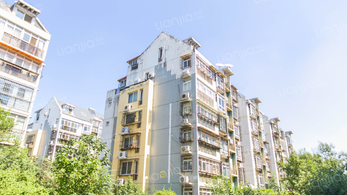 滨河庭苑外景图