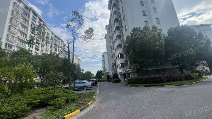 南湖苑三区外景图