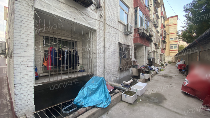 印刷厂宿舍外景图