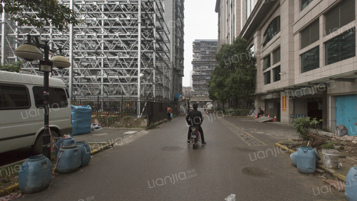 中电广场尊荣国际外景图