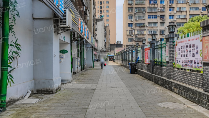 樊城区检察院家属院外景图