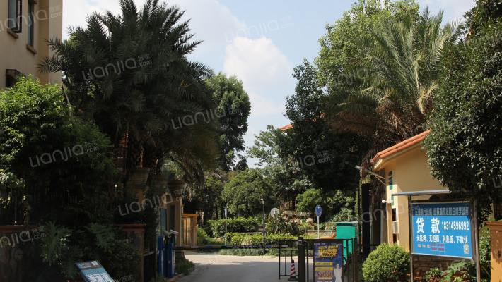 滇池卫城滟澜湾外景图