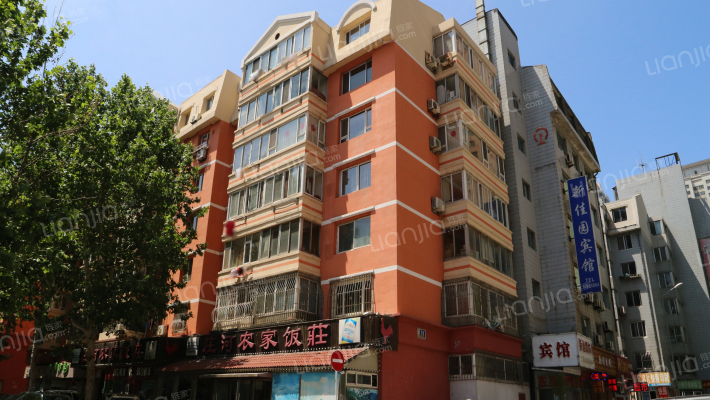 新春小区外景图