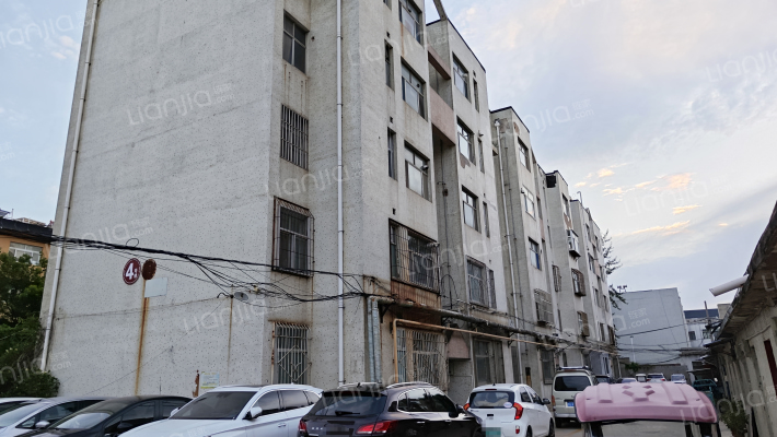 华光则尔庄宿舍外景图