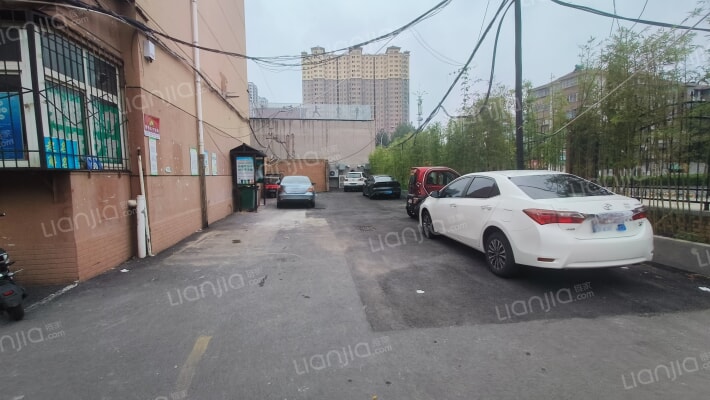 十八中家属院外景图