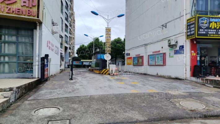 华尔兹花苑外景图