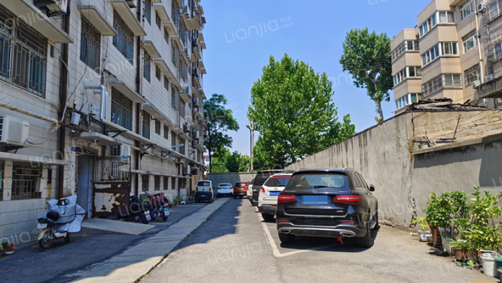 广电小区外景图