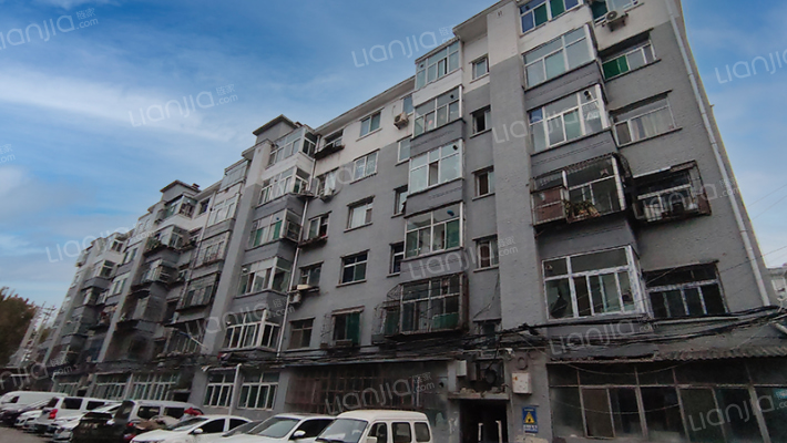 省建五公司宿舍外景图