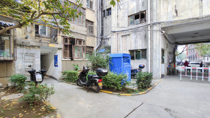 长庆油田建国路生活小区外景图