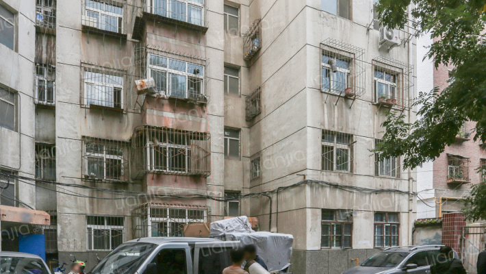 兰铁工程总公司和平小区外景图