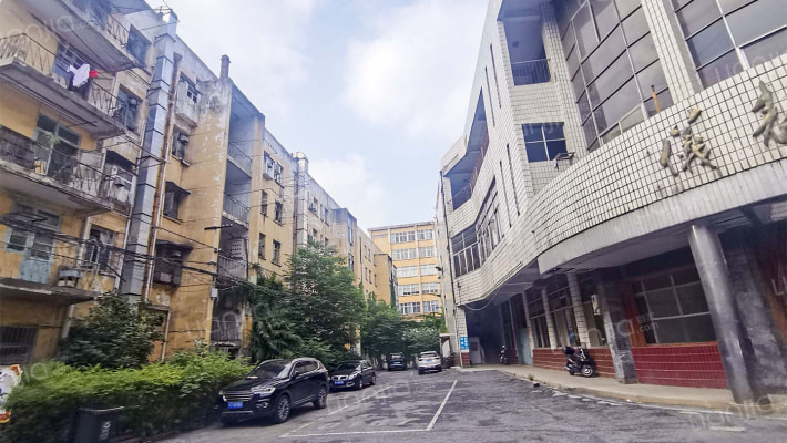 东风电仪家属院小区外景图