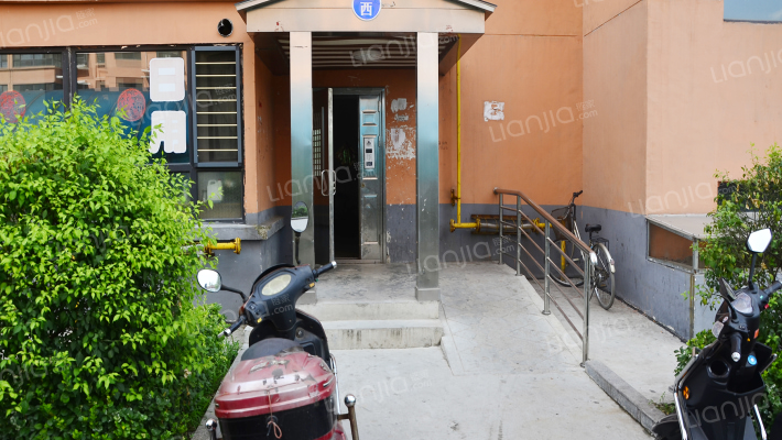 龙凤苑小區外景图