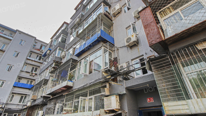 交通局家属楼外景图