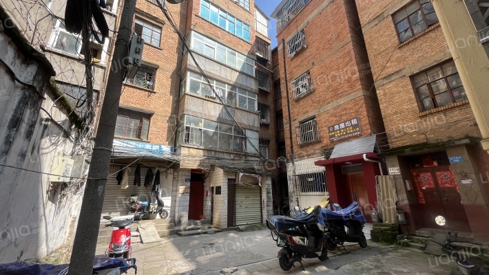 穿金路80号外景图