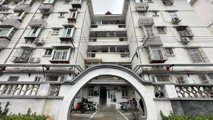 经八路4号外景图