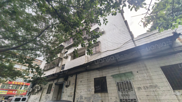 邮电局大厦外景图