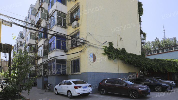 大华北宿舍外景图