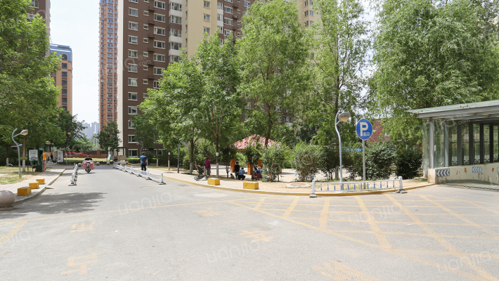 馨春龙城苑C区外景图