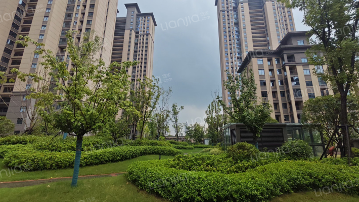 海盛湖滨豪庭贰号院外景图