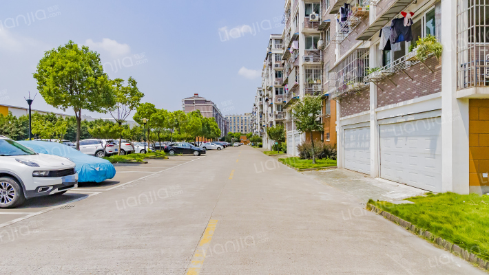 吉利花苑外景图