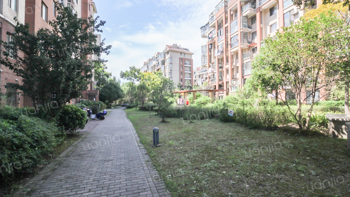 新江湾佳苑外景图