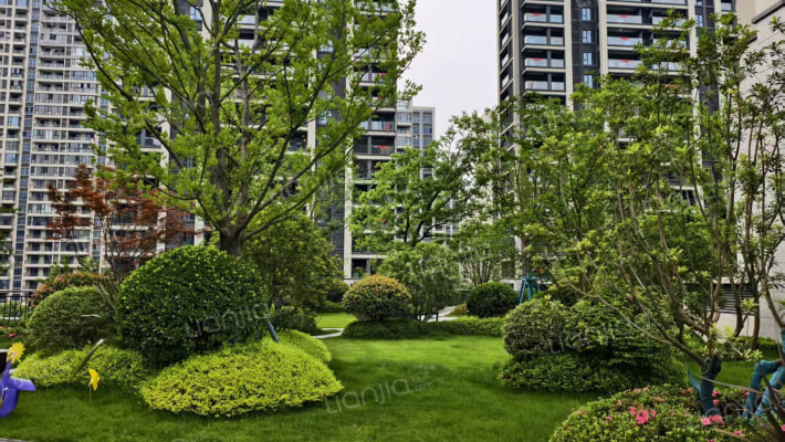 云麓悦映邸外景图