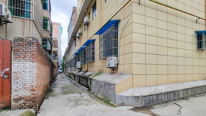 常家堡税务局家属院外景图