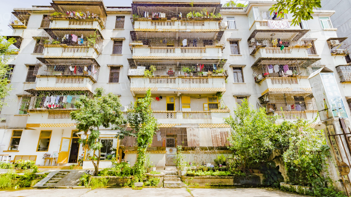 卫国苑云山煤气站公寓外景图