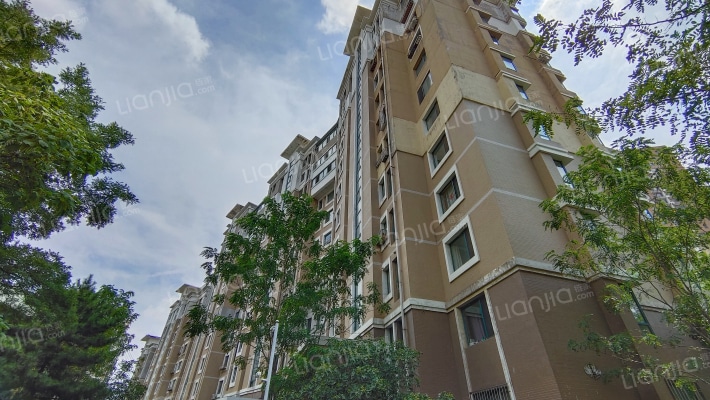 富雲花都外景图