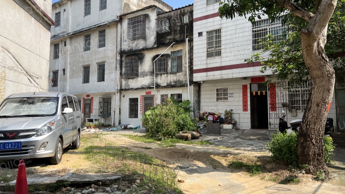 海南一里三巷外景图